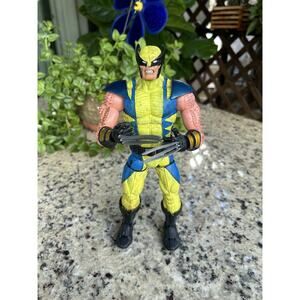 Marvel Legends Icons WOLVERINE Masked 12" Articulated Action Figure ToyBiz 2006